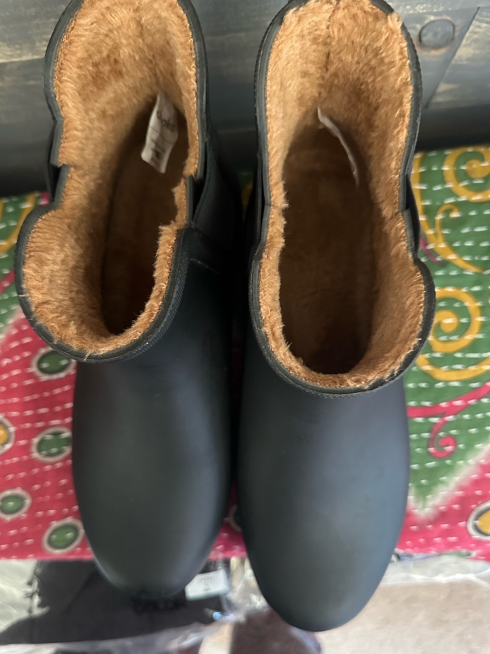 chooka Black Chelsea Rain Ankle Boots with Faux Fur Lining - Picture 5 of 9